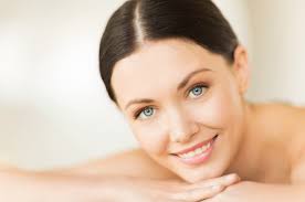 March Favourites: Natural Beauty and Wellness Products for Your Return to Spring - by Living Pretty Naturally