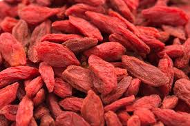 Organic goji berries – 3 great reasons to eat more of them by The Superfood Blog