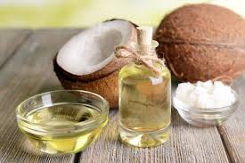 Best 100% Natural Moisturizer for Body and Hair – Benefits of Coconut Oil - by Living Pretty Naturally